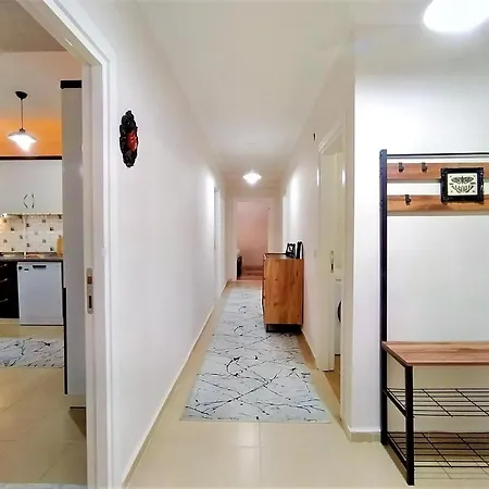 Spacious And Cozy In Muratpasa Apartment