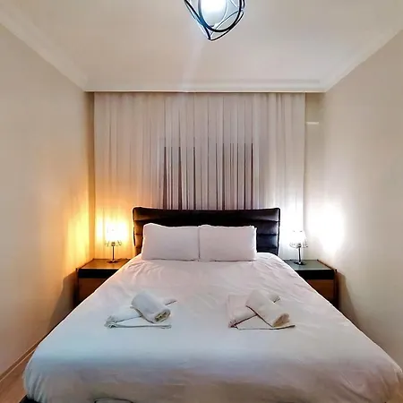 Spacious And Cozy In Muratpasa *